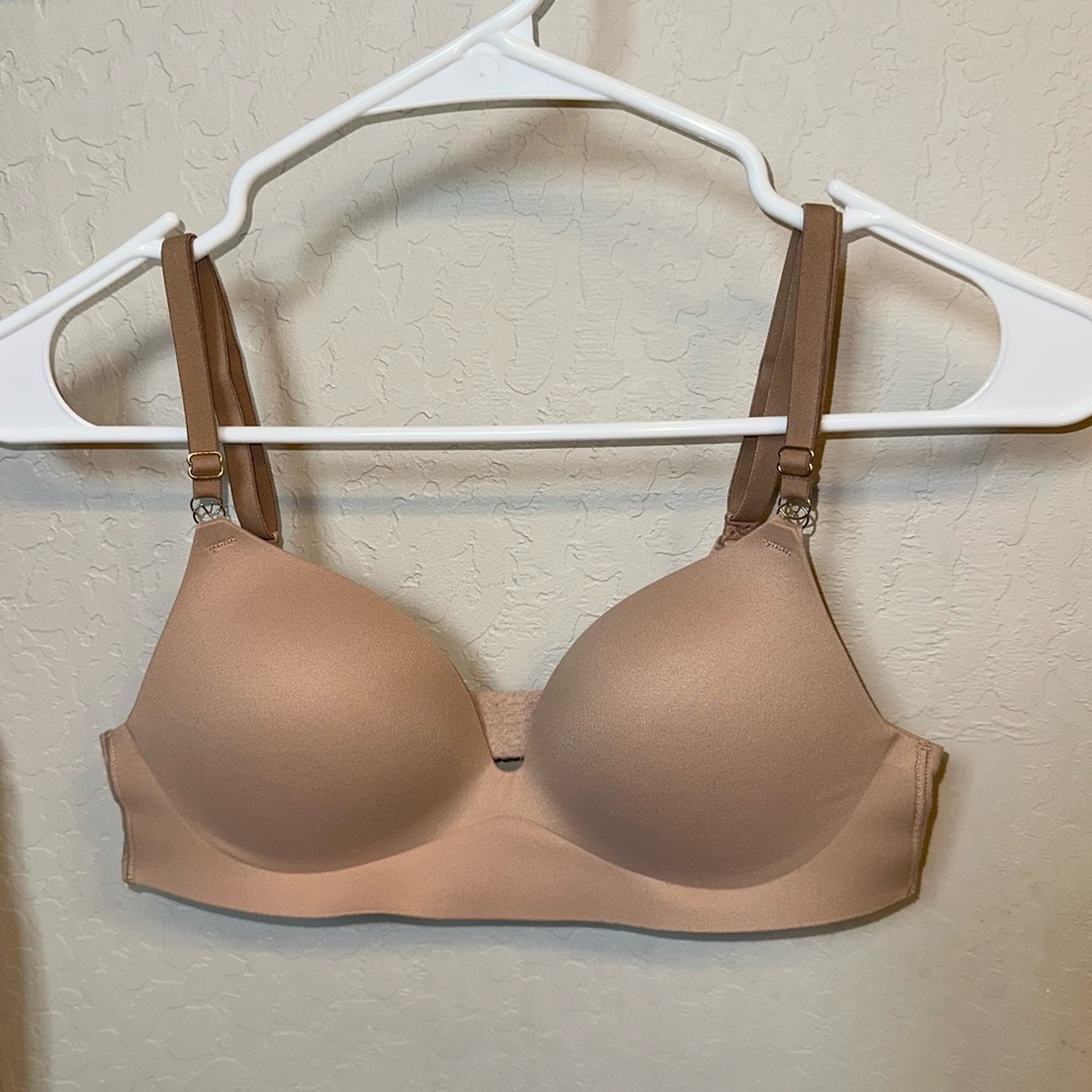 Victoria's Secret Tan Bra